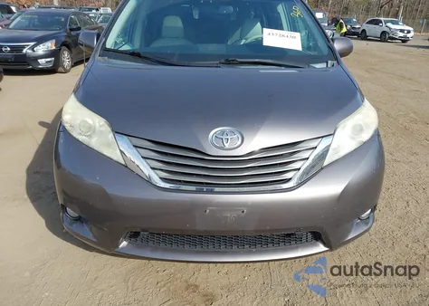 2013 Toyota Sienna Xle V6 8 Passenger из США, поврежденный, VIN 5TDYK3DC6DS393931